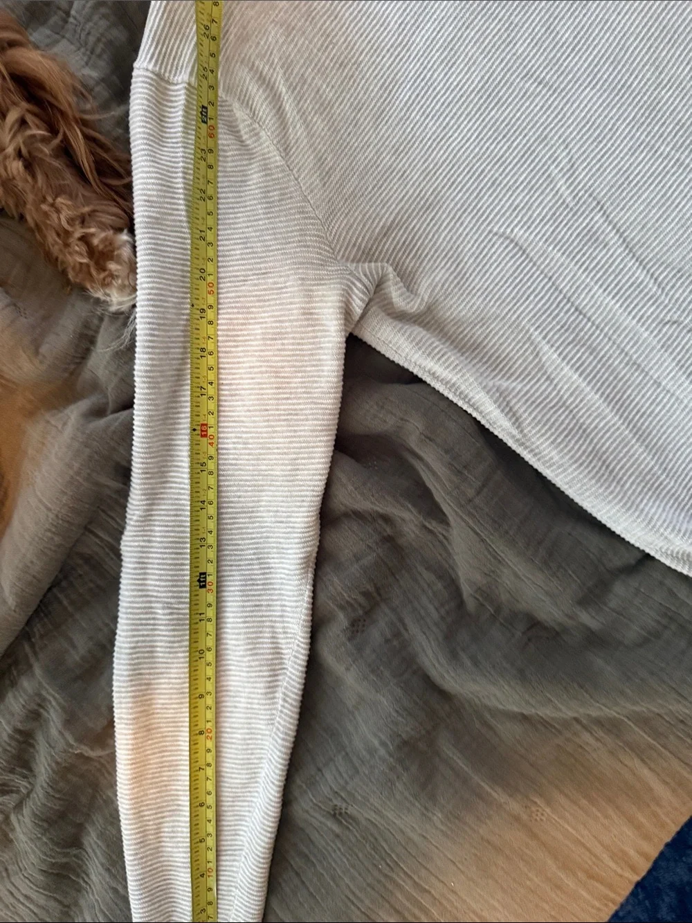 Banana Republic Lightweight Cream Crewneck Ribbed Sweater